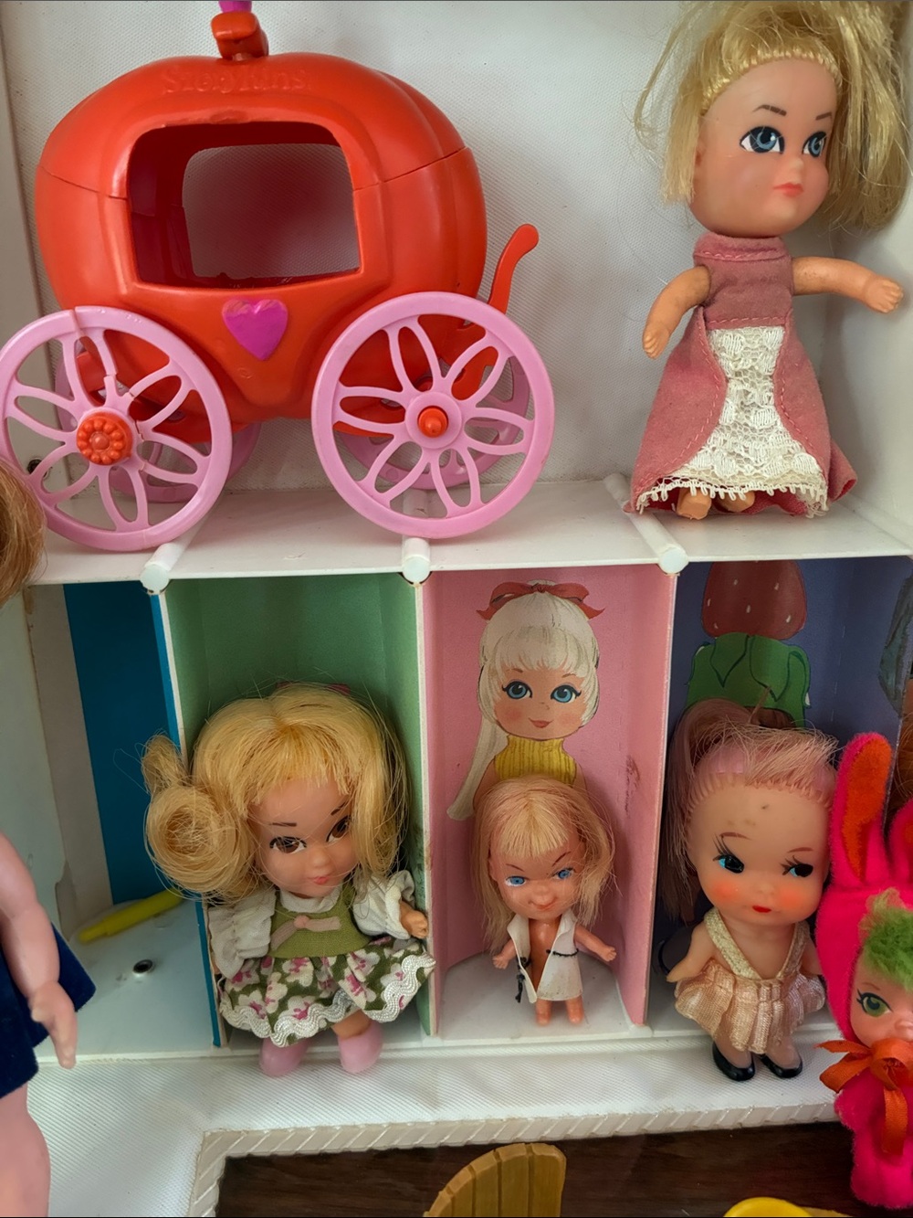 Vintage Mattel Kiddles Collector’s Case, Cinderella coach, dolls, accessories - Picture 5 of 12
